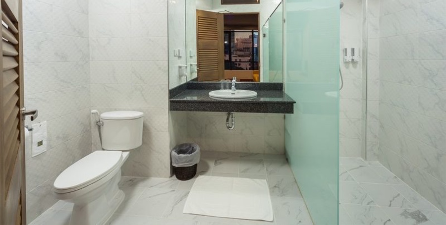 bathroom-Private-room